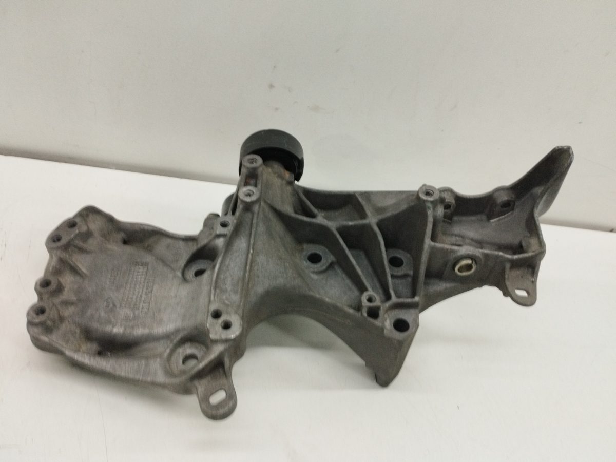 Soporte Alternador Renault Scenic (JA..) 1999-2003 1.9 dTi Diesel 1.9L 59kW 037811