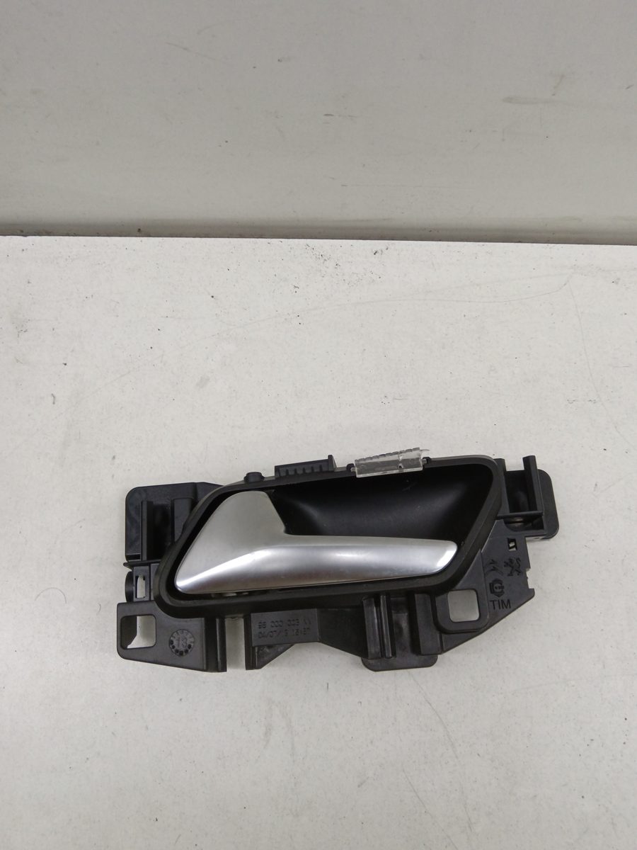 Soporte Manija Delantera Izquierda Peugeot 308 2013-2021 Access 98000003