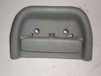MANIJA PORTON AS TOPIC/KIA BESTA GRIS