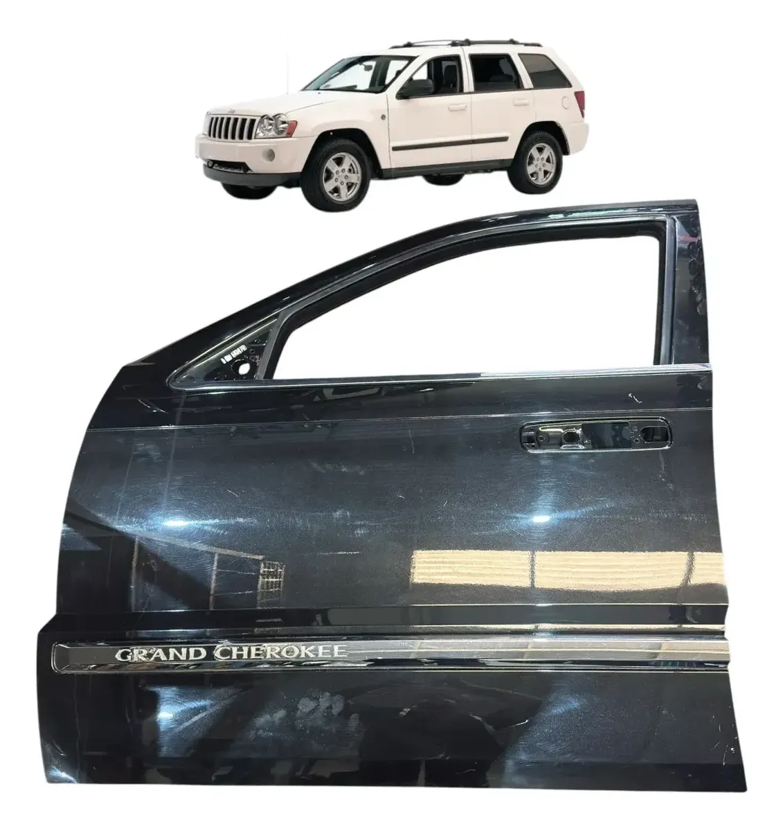 Puerta delantera izquierda original Grand Cherokee 2005 a 2010 usada