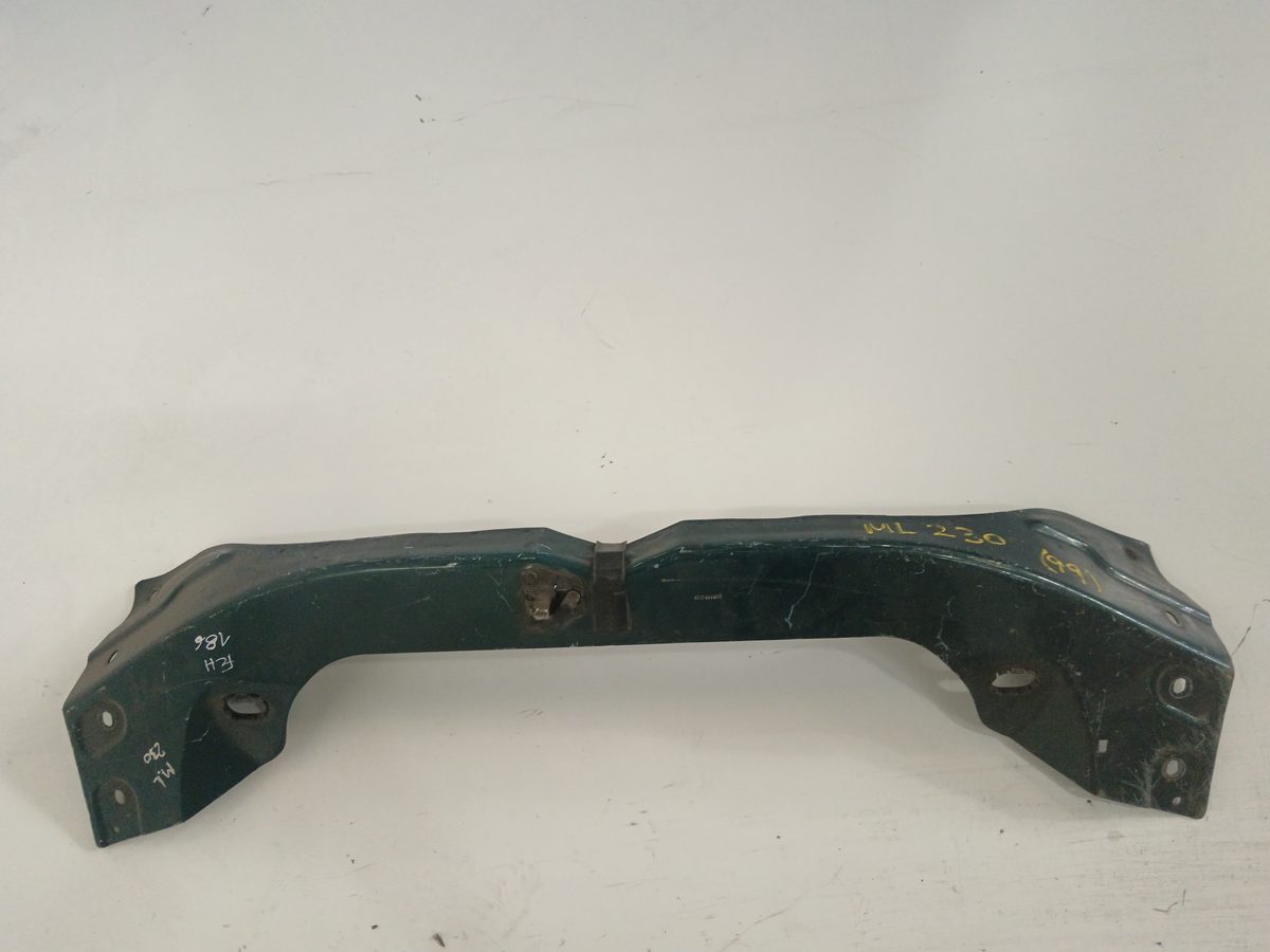 Frente De Chapa Mercedes-Benz Clase M (W163) 1997-2005 CDI 20V CAT