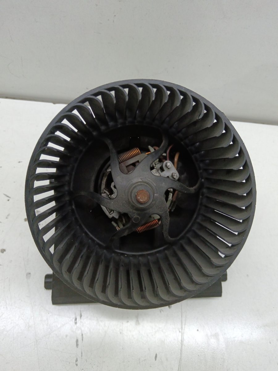 Motor Calefaccion Volkswagen Bora Berlina (1J2) 1998-2005 Highline 1.9L 81kW F657877G