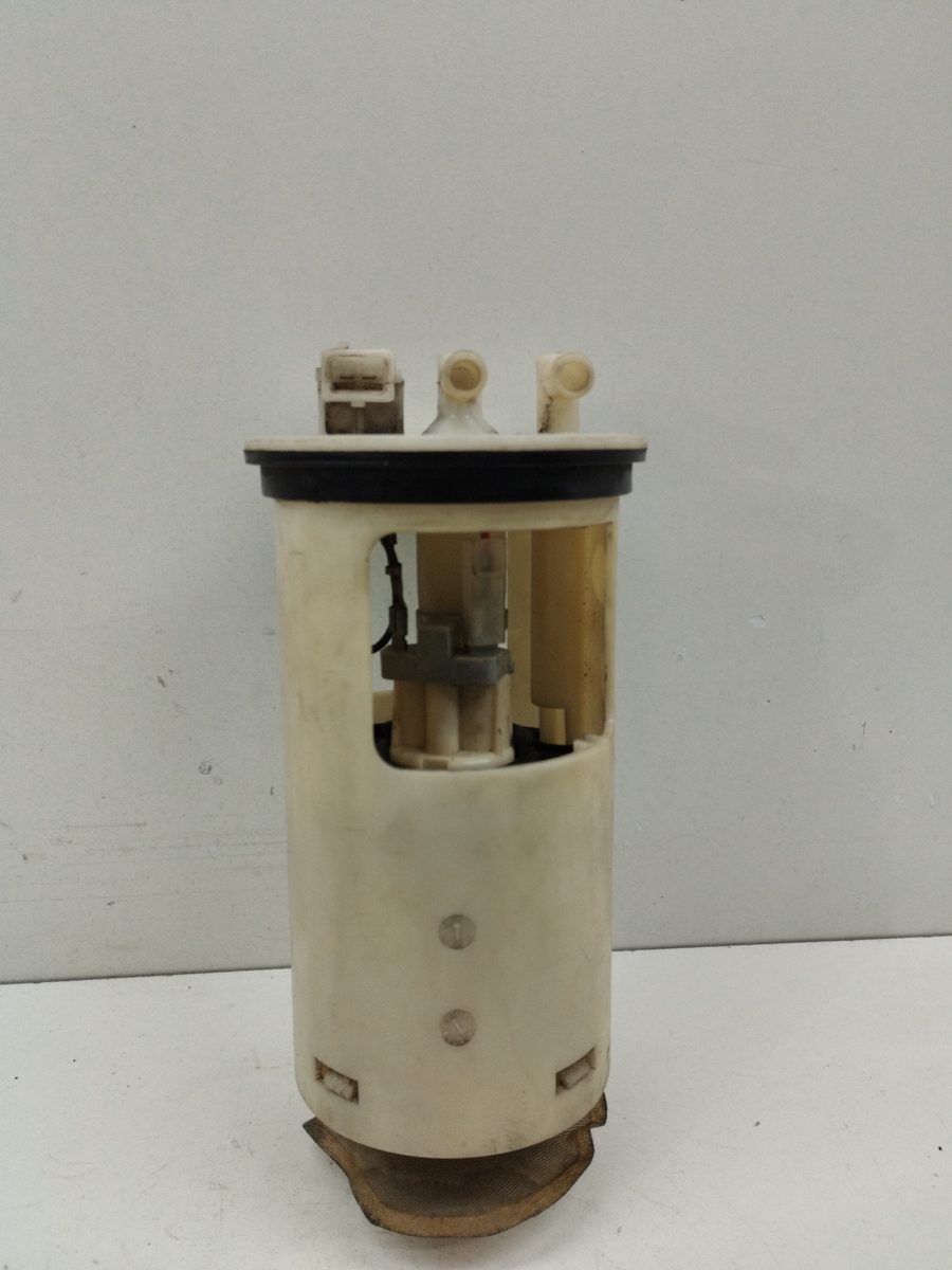 Bomba De Combustible Peugeot 106 (S2) 1996-2004 XN 1.1L 44kW 9613840680