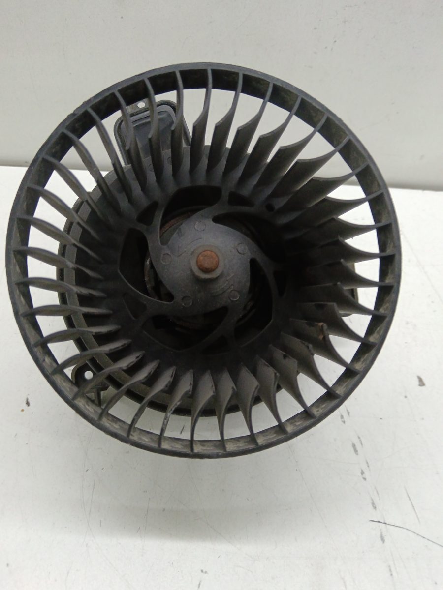Motor Calefaccion Citroën Berlingo 1996-2002 1.9 600 D Furg. 1.9L 51kW M49030668Q
