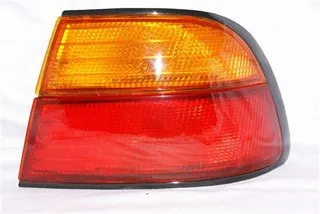 Faro trasero derecho