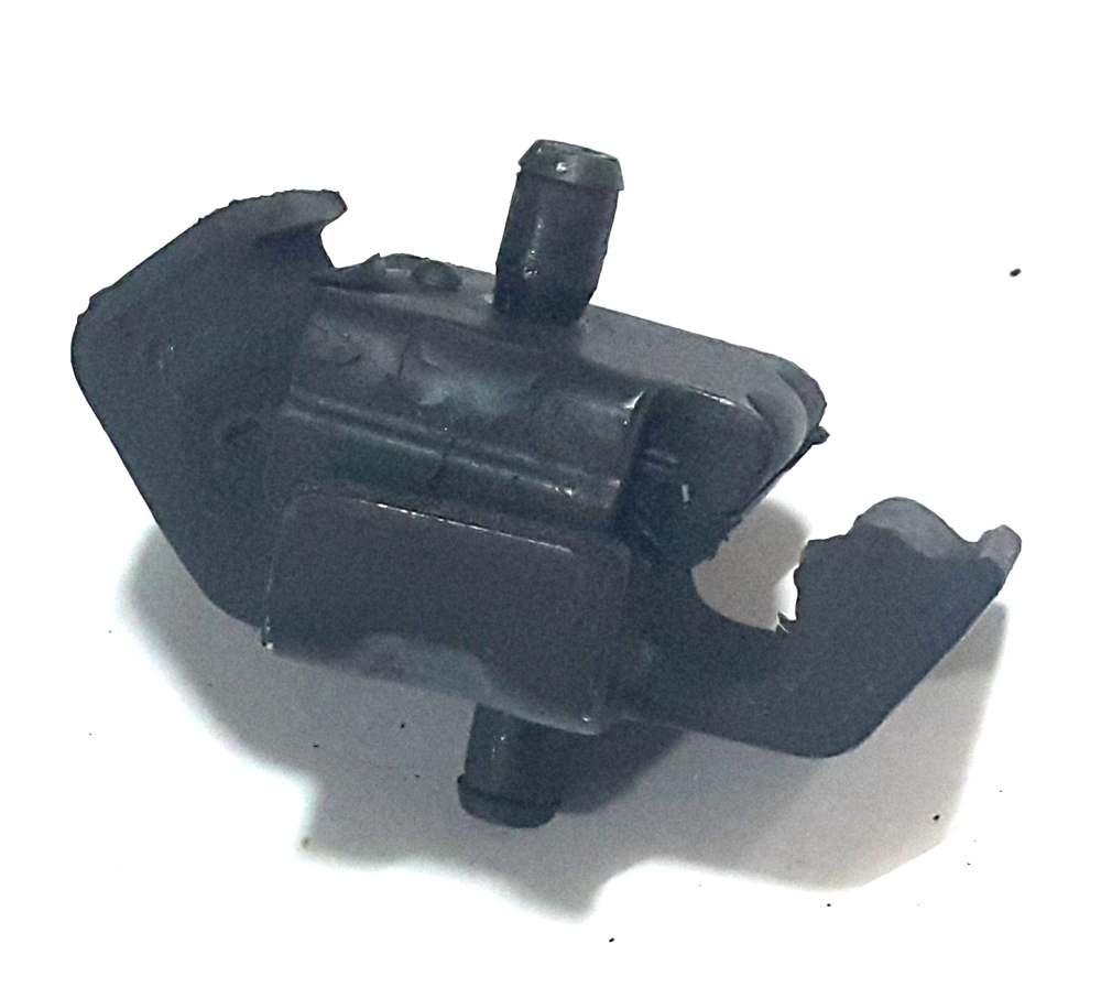 SOPORTE DE MOTOR MARUTI TRASERO MARUTI