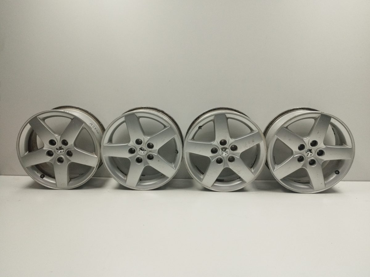 Juego De Llantas Peugeot 407 2004-2011 FAP 11095