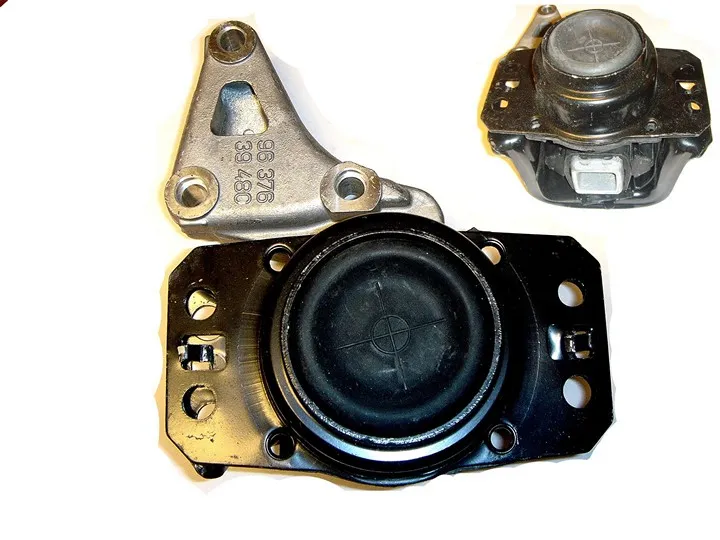 Soporte de motor delantero