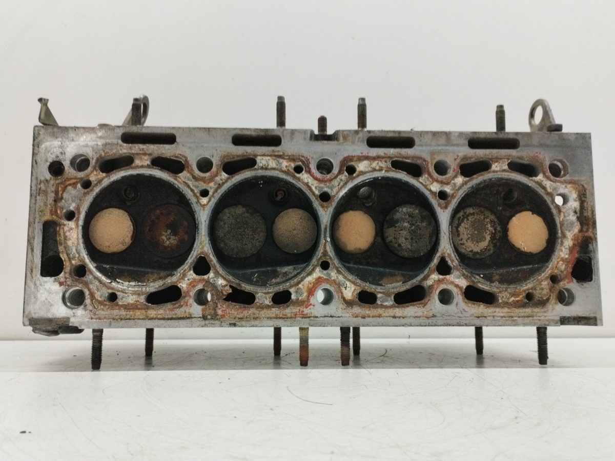 Tapa De Cilindros Peugeot 309 1986-Actualidad SR 1.6L 65kW