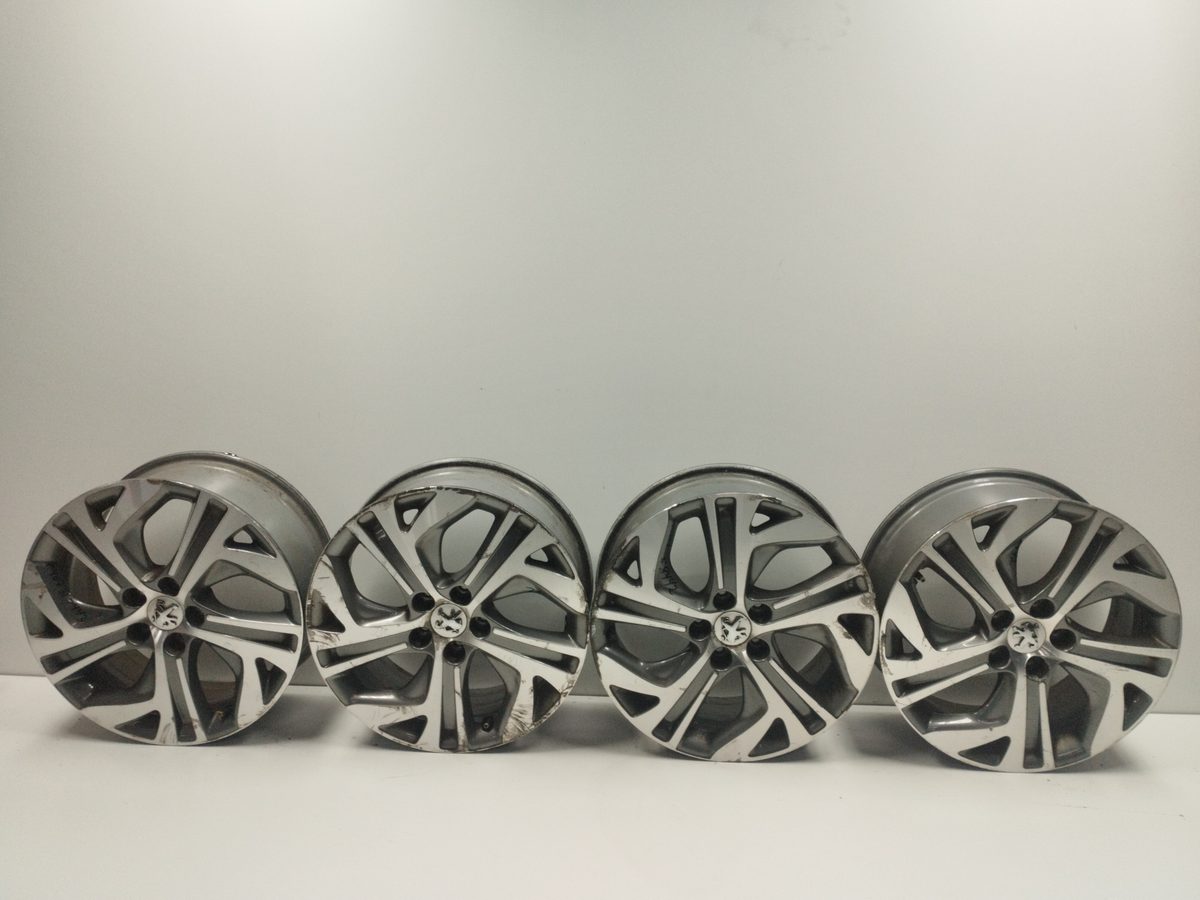 Juego De Llantas Peugeot 407 2004-2011 ST Confort 9677090177