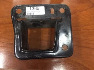 Soporte de paragolpes delantero derecho
