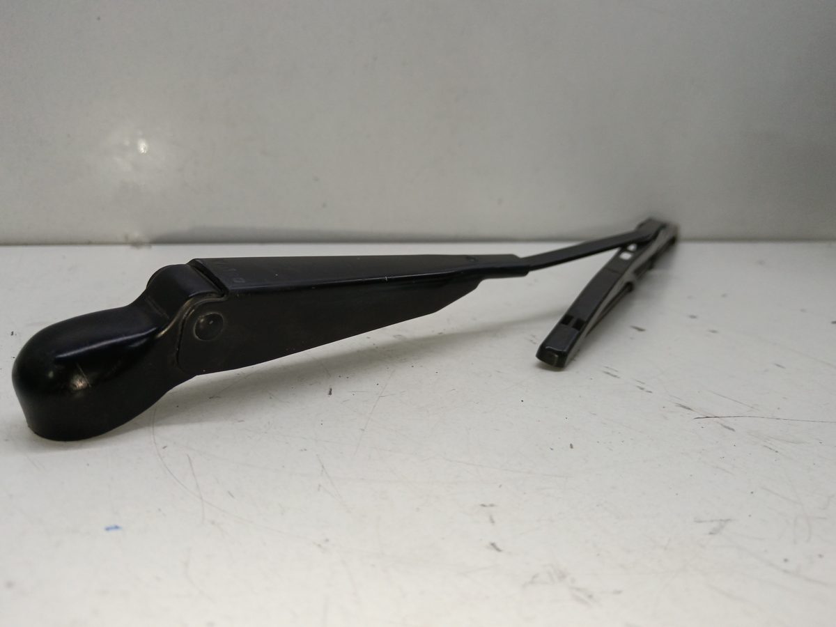 Brazo Limpia Luneta Renault Kangoo (F/KC0) 1997-2005 Authentique 7700308804