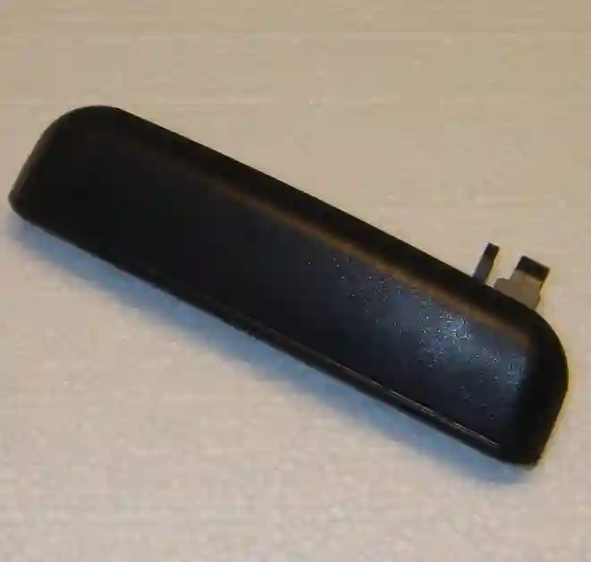Manija de puerta delantera izquierda