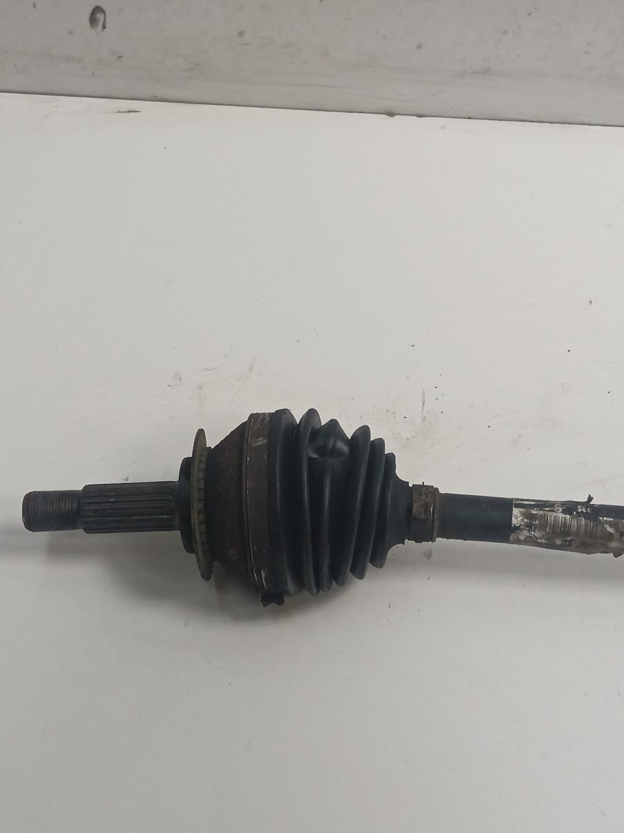 Semieje Delantero Derecho/Izquierdo Volkswagen Up! (121) 2011-2016 *