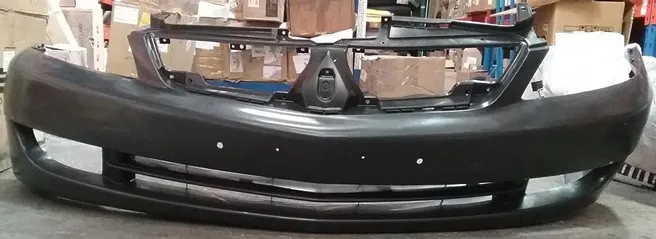 Paragolpes delantero