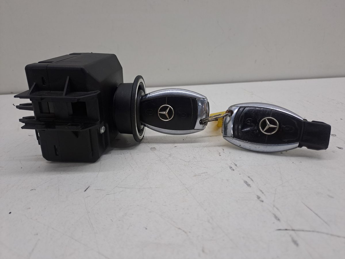 Llave De Arranque Mercedes-Benz Clase C (W204) Lim. 2011-2014 A2075450108