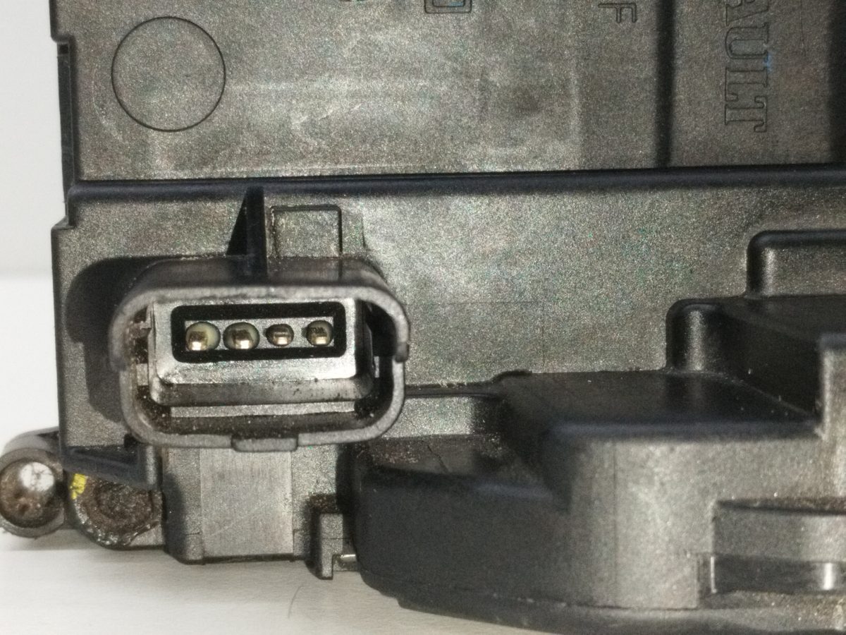 Cerradura Puerta Delantera Derecha Renault Megane Iii Berlina 5 P 2008-2016 8050200