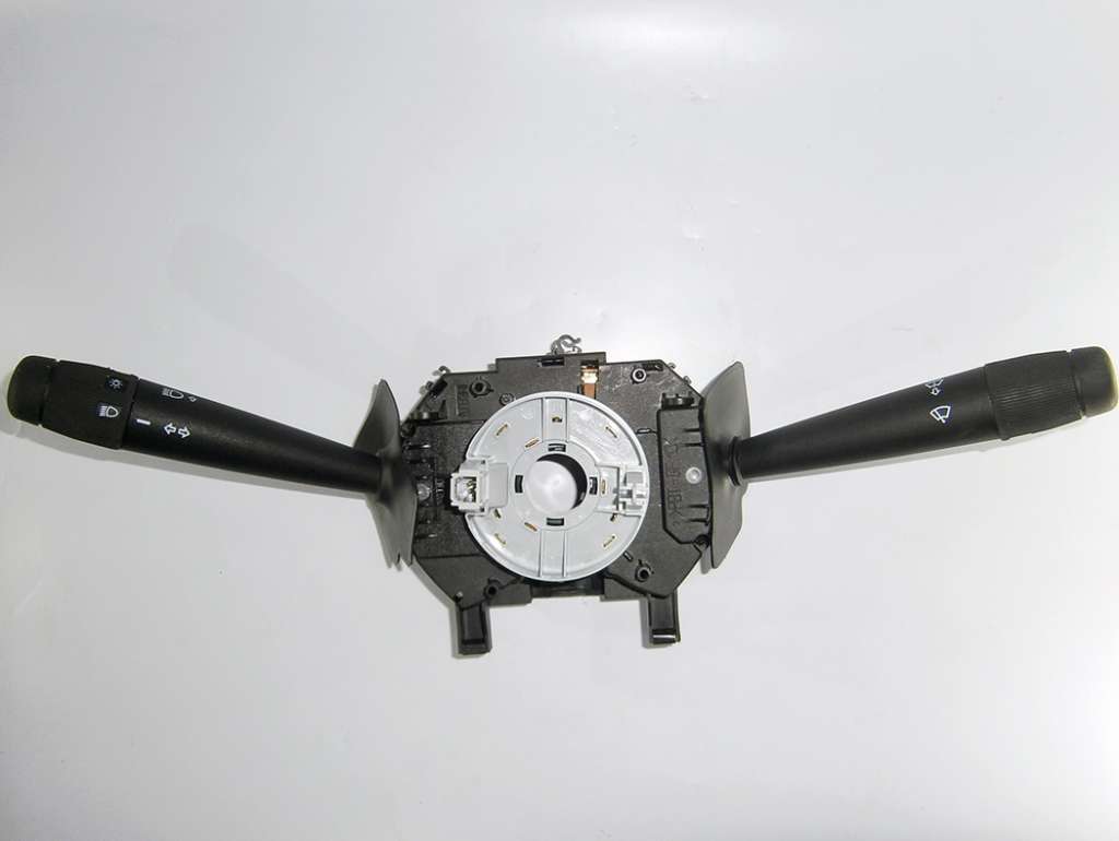 LLAVE BAJO VOLANTE FI PALIO/ETC. 96/ S L-P T