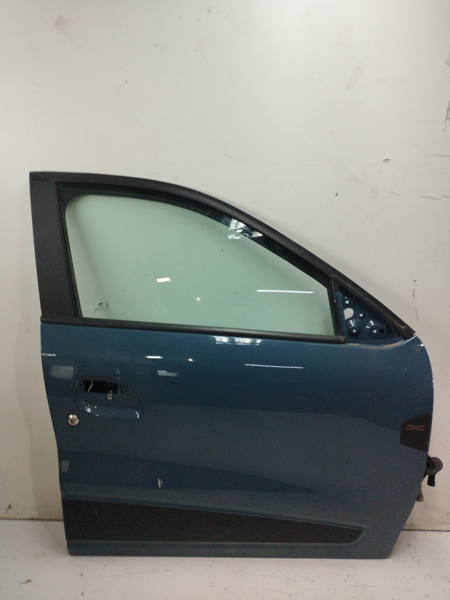 Puerta Delantera Derecha Renault Kwid 2021-Actualidad *