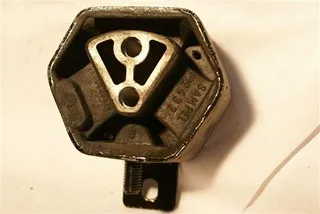 SOPORTE MOTOR TRA IZQ FORD ESCORT 84 SAMPEL