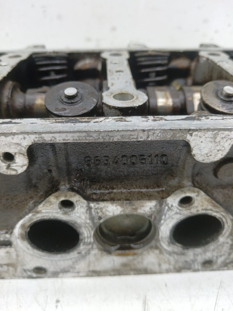 Tapa De Cilindros Peugeot 206 Berlina 1998-2010 1,4 1.4L 55kW 9634005110