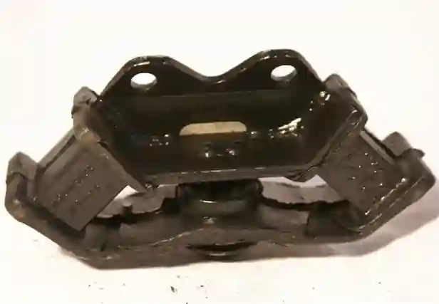 SOPORTE MOTOR TRA MITSUBISHI L200 90 (2WD)