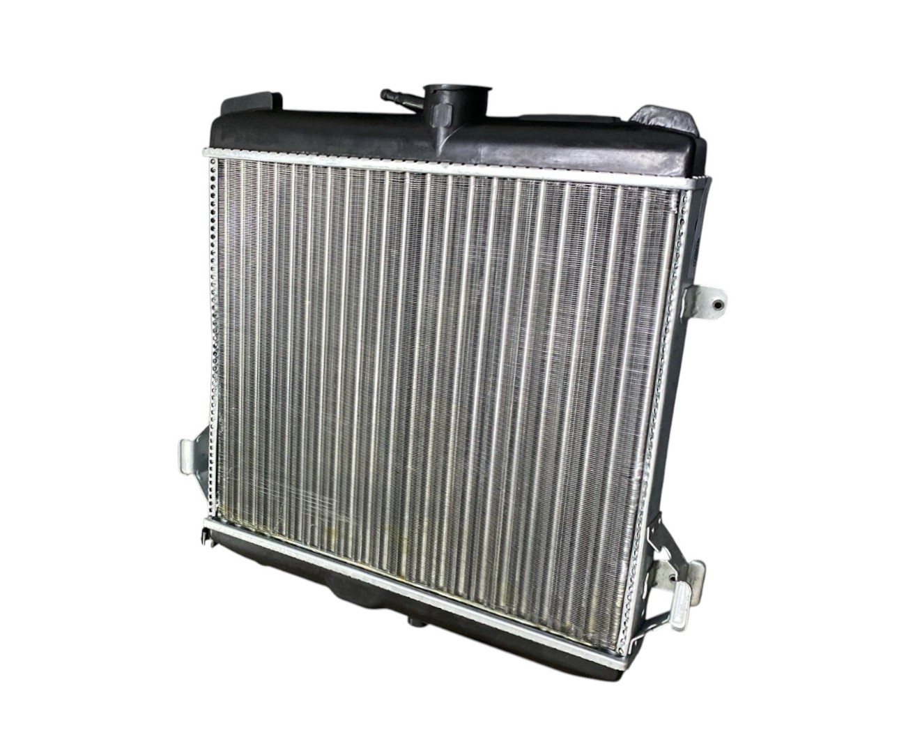RADIADOR MOTOR (1.4/1.6 NAFTA)
