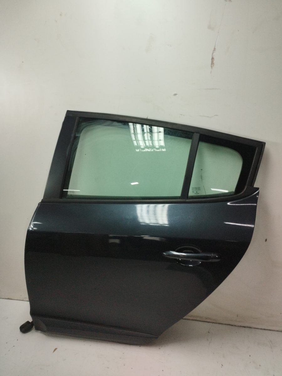 Puerta Trasera Izquierda Renault Megane Iii Berlina 5 P 2008-2016 Dynamique