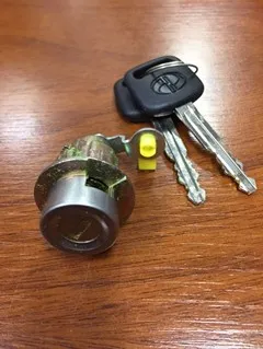 CILINDRO VALIJA TOYOTA COROLLA 98