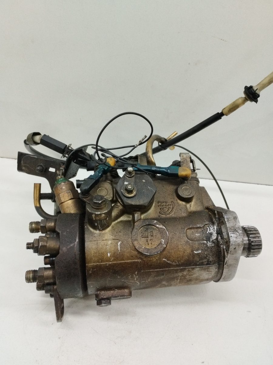 Bomba Inyeccion Ford Sierra Berlina 1982-Actualidad Básico 2.3L 49kW R8443A173C