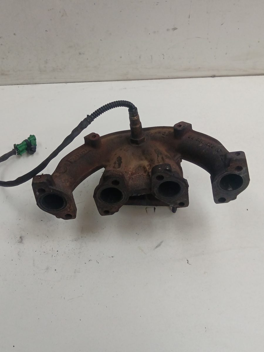 Multiple Escape Peugeot 206 Berlina 1998-2010 XT 1.4L 50kW 9636962310