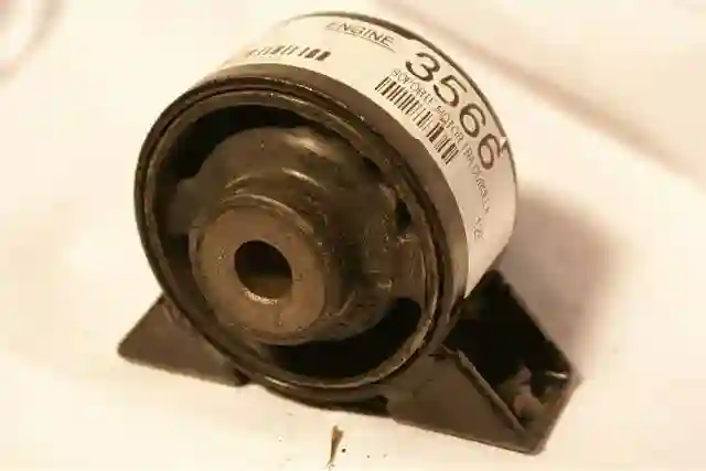 SOPORTE MOTOR TRA TOYOTA COROLLA 1.8 D 86