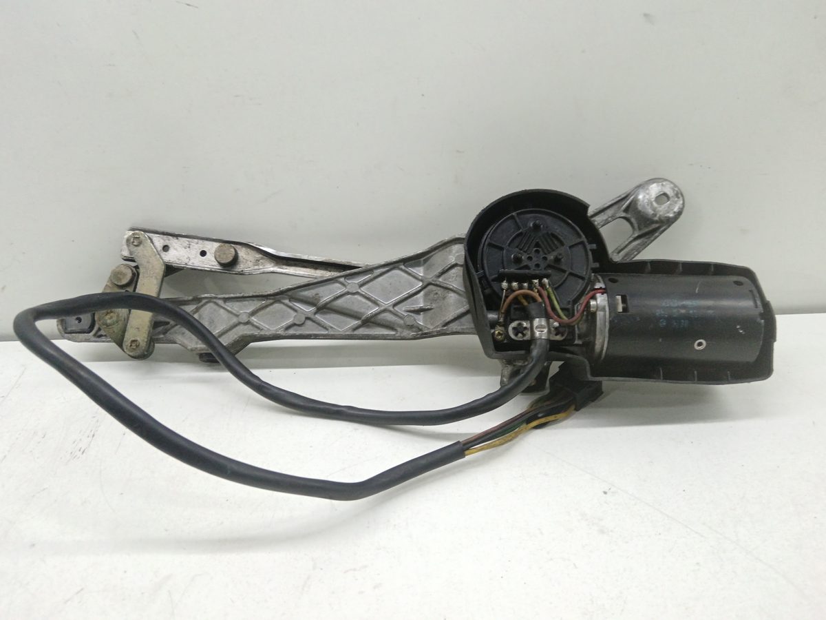 Maquina Limpia Parabrisa Mercedes-Benz Clase C (W201) Berlina 1982-1993 0390241302