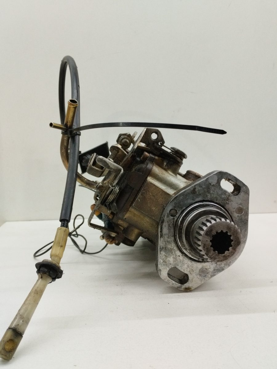 Bomba Inyeccion Ford Sierra Berlina 1982-Actualidad Básico 2.3L 49kW R8443A173C