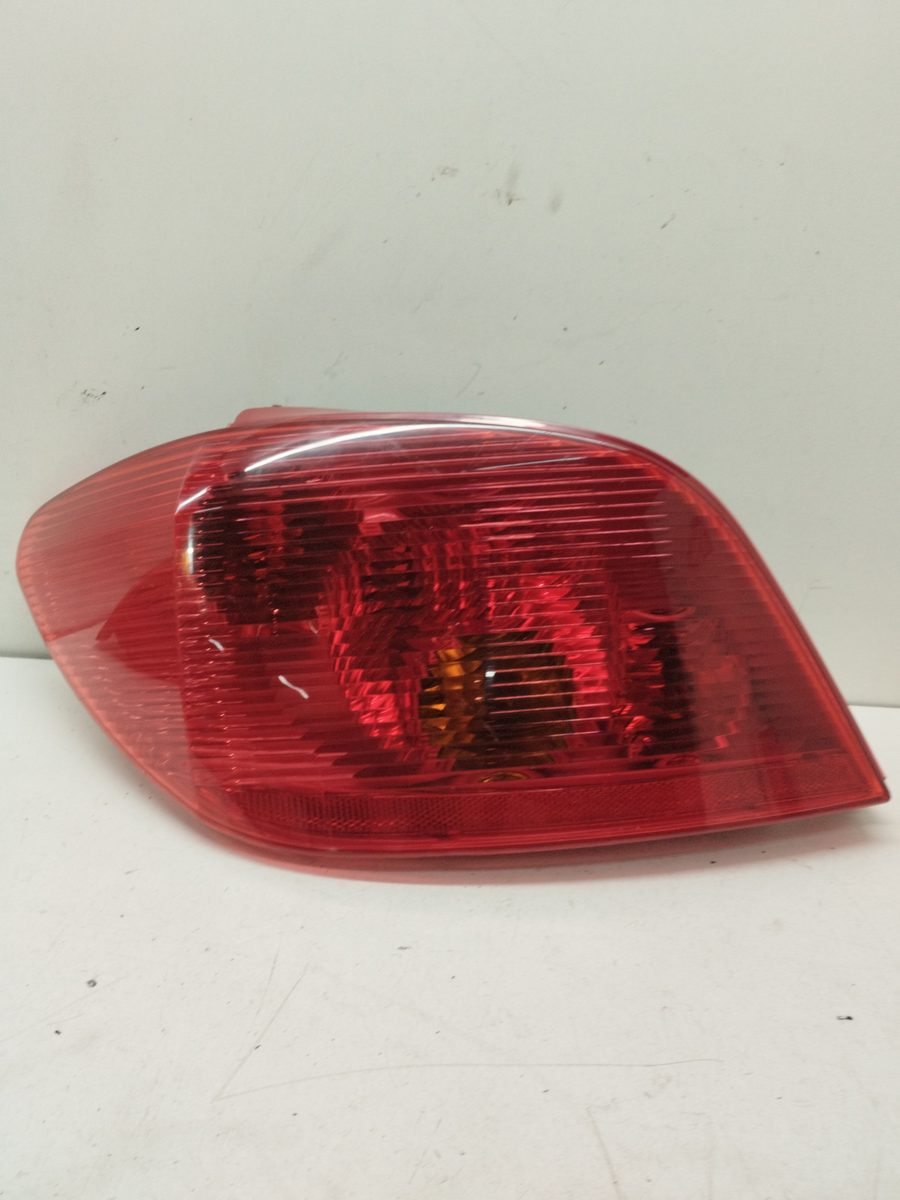 Farol Trasero Izquierdo Exterior Peugeot 307 (S1) 2001-2005 XS 9134704JE