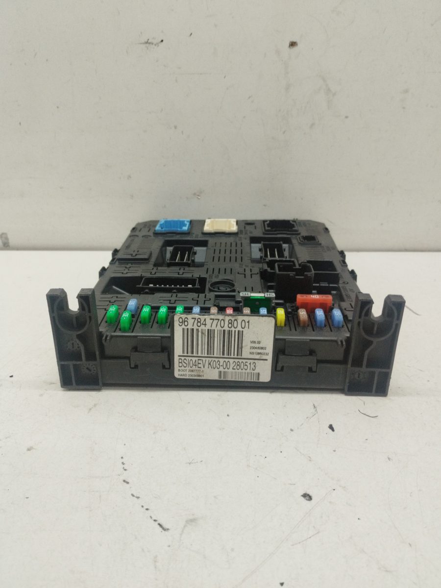 Caja Reles / Fusibles / Modulo Bsi Citroën Berlingo 2002-2011 1.6 16V HDi 967847708001