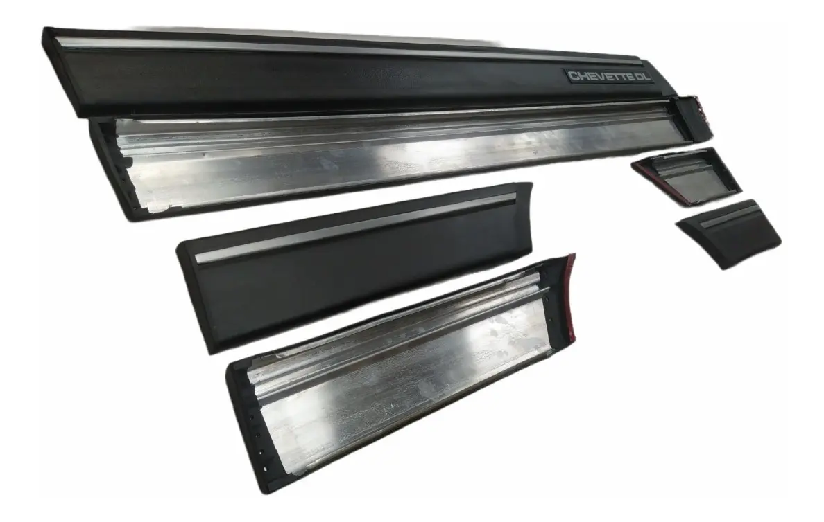 Kit de Frisos / Molduras Laterales Engomadas Chevrolet Chevette DL – Puertas