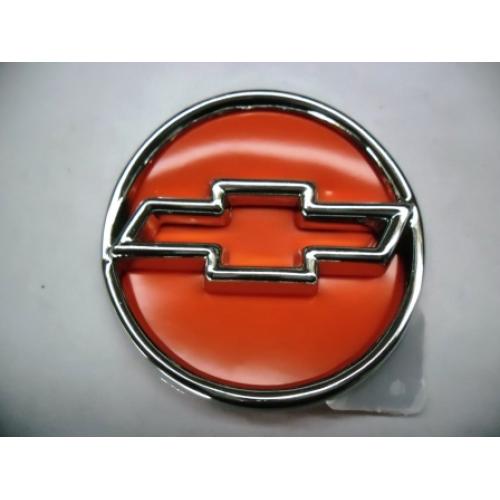 INSIGNIA TAPA VALIJA CHEVROLET CORSA SEDAN 96...2001CON DORADO MARCON 8027 EX9906723