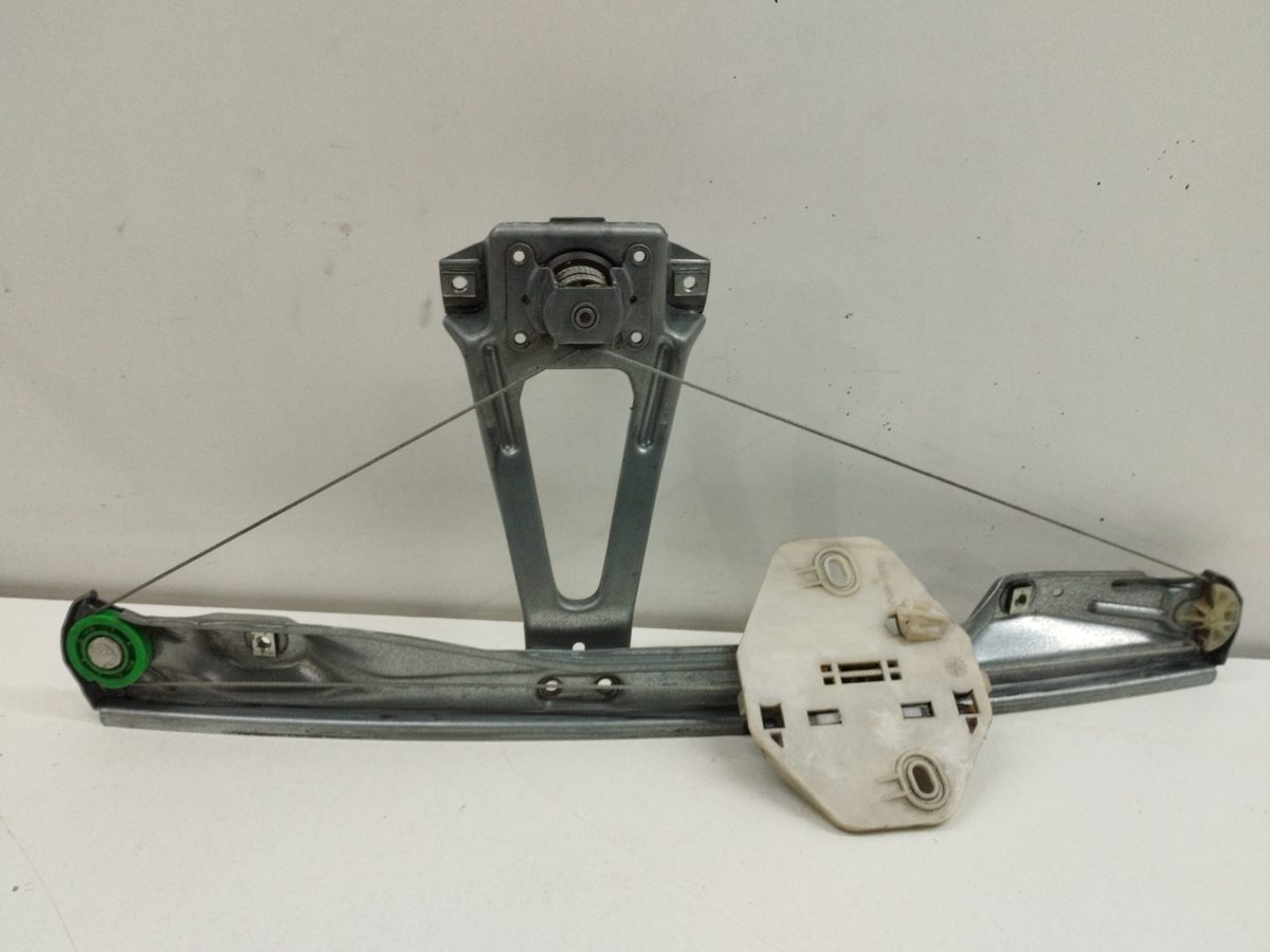 Alza Cristal Trasero Derecho Manual Renault Clio Ii Symbol 2001-Actualidad 7700434304