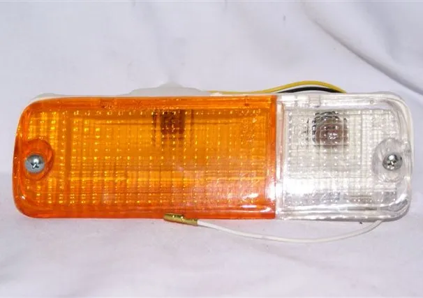 Faro de paragolpes delantero izquierdo