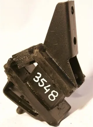 SOPORTE MOTOR DEL DER TOYOTA COROLLA 81