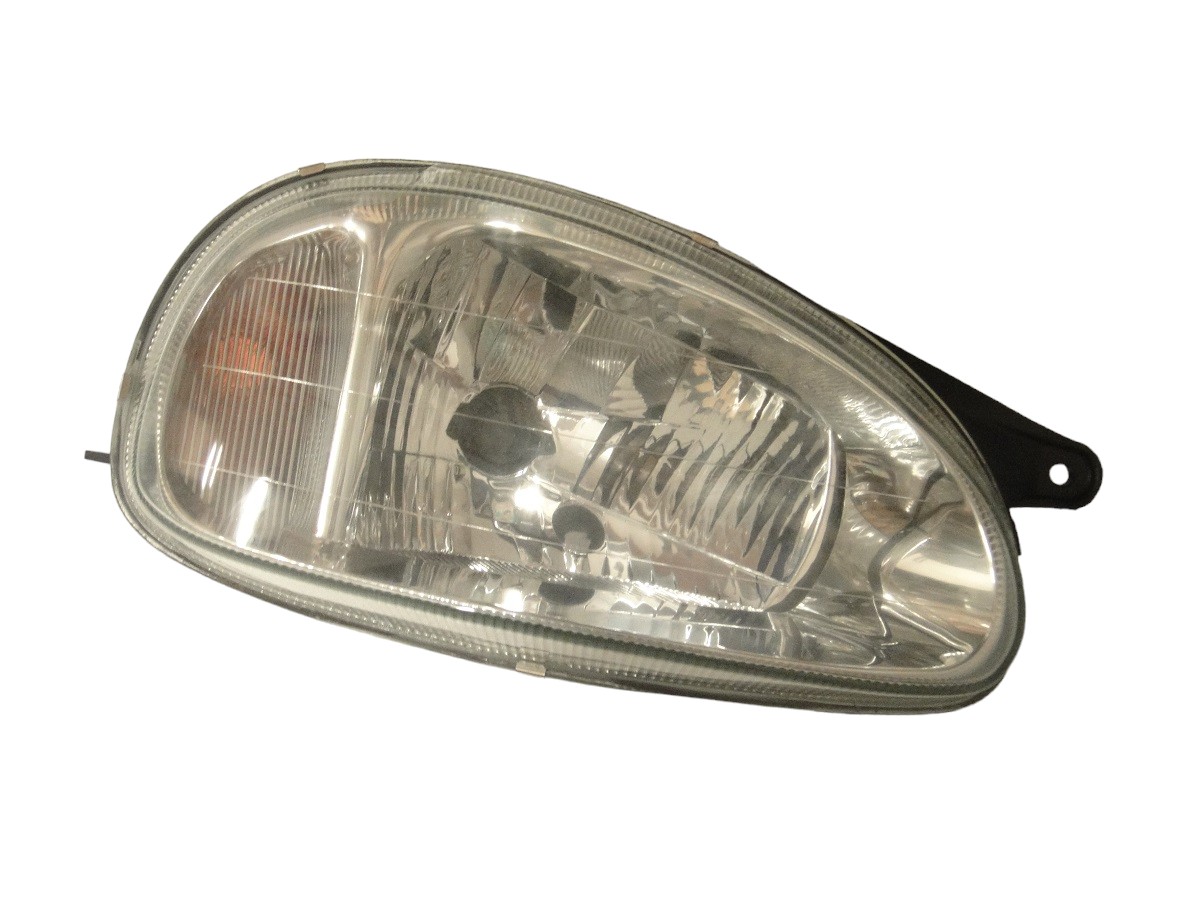 FARO SEMI OPTICA DERECHO CHEVROLET CORSA 2001/2009