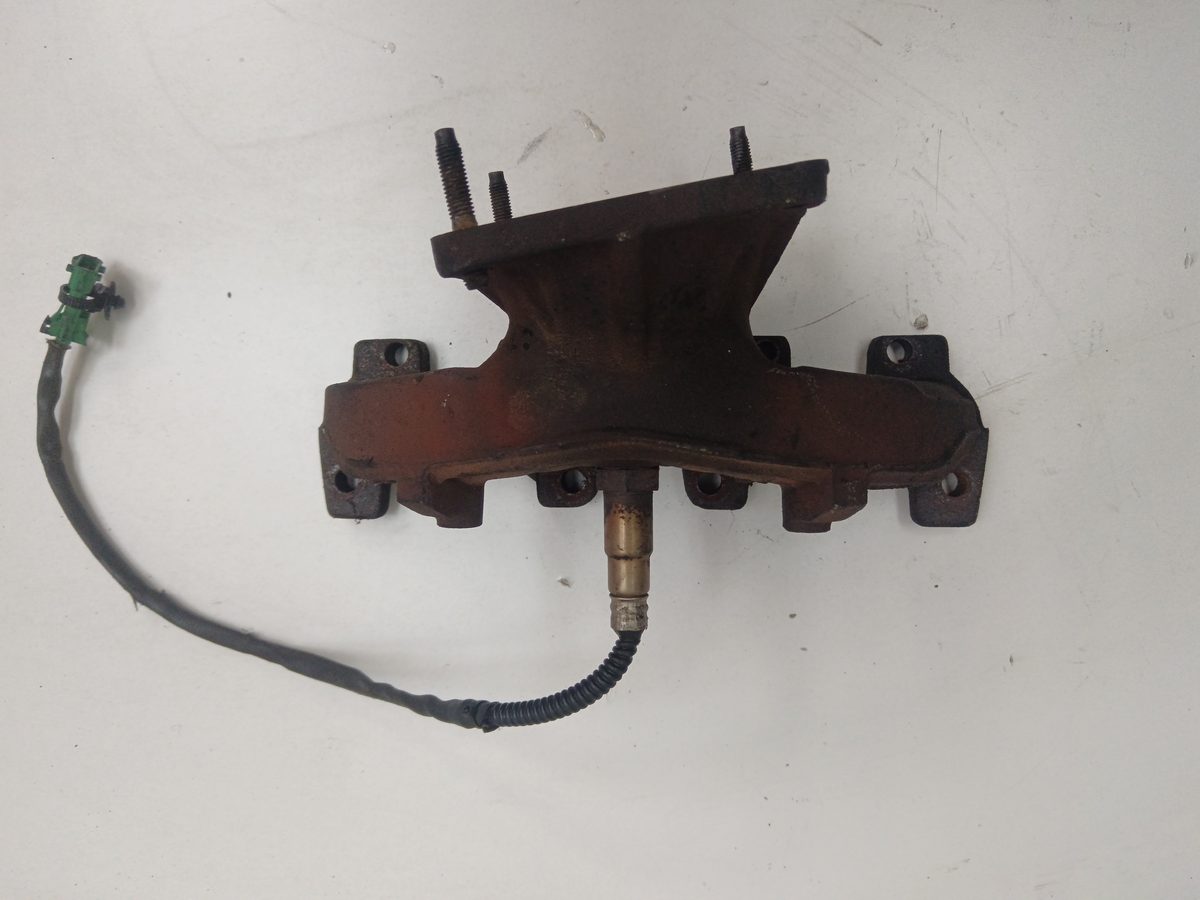 Multiple Escape Peugeot 206 Berlina 1998-2010 XT 1.4L 50kW 9636962310