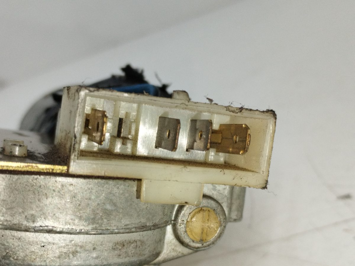 Motor Limpia Delantero Opel Rekord E 1984-Actualidad GL Familiar 2.0L 74kW