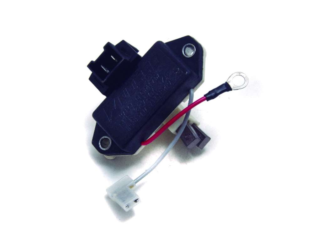 REGULADOR ALTERNADOR BOSCH RE CLIO MOTOR C3L 12V