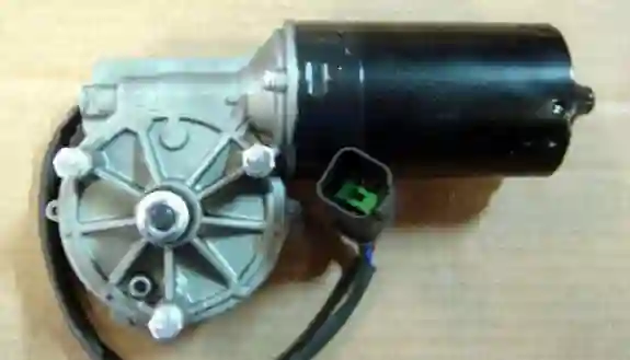 MOTOR L/PARABRISA SCANIA