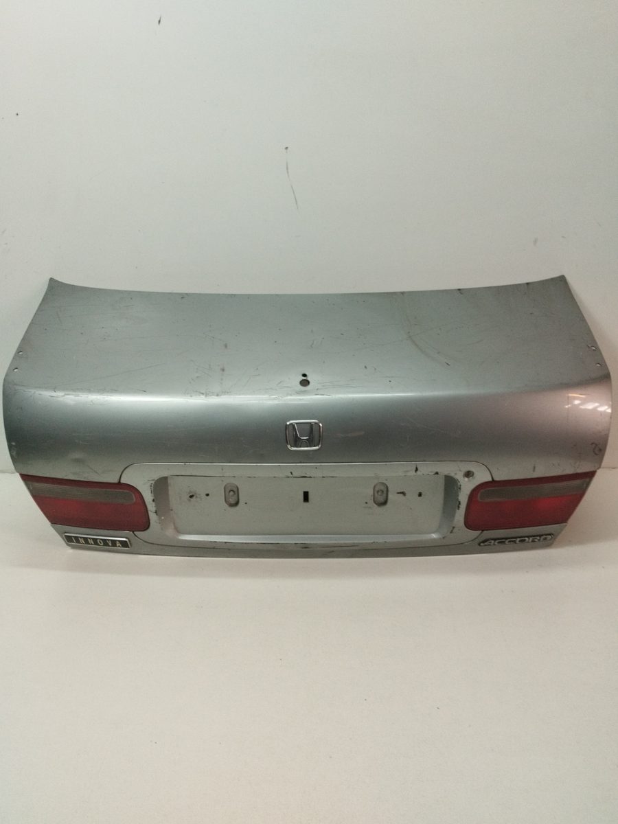 Tapa Baul Honda Accord Berlina (CG7-9/CH1-7) 1998-2003 LS Motegi (CG8)