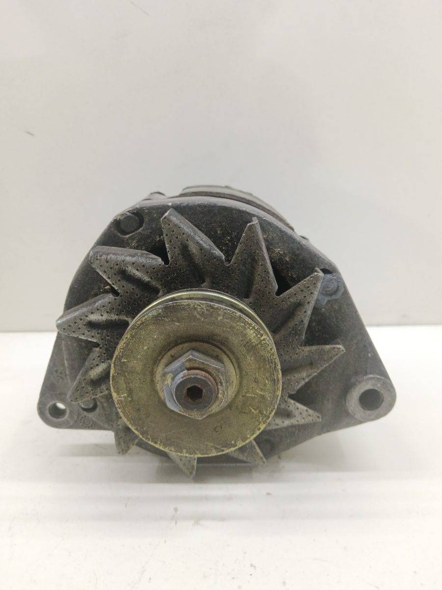 Alternador Peugeot 405 Berlina 1987-1996 1.6 CAT-U 1.6L 53kW 2101037