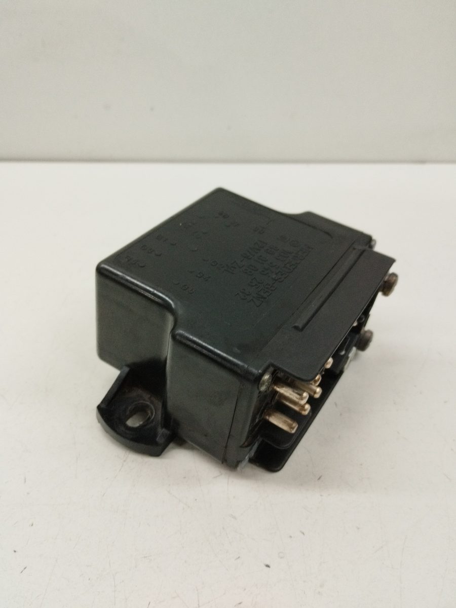 Caja Precalentamiento Mercedes-Benz Clase C (W201) Berlina 1982-1993 0035452532