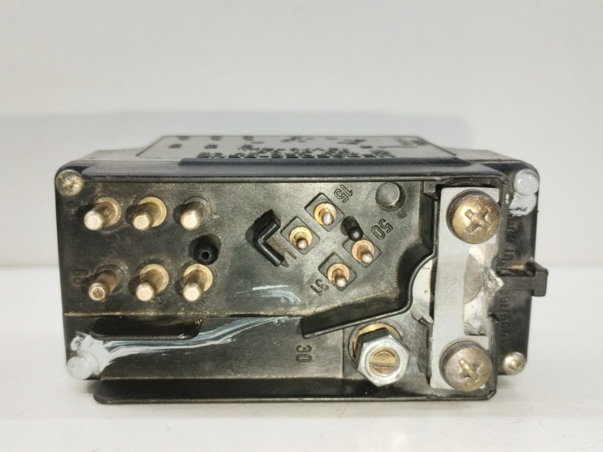 Caja Precalentamiento Mercedes-Benz Clase C (W201) Berlina 1982-1993 0035452532